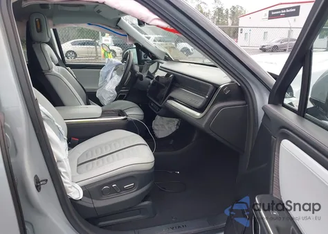 2023 Rivian R1S Adventure z USA, uszkodzony, nr VIN 7PDSGABA7PN005766